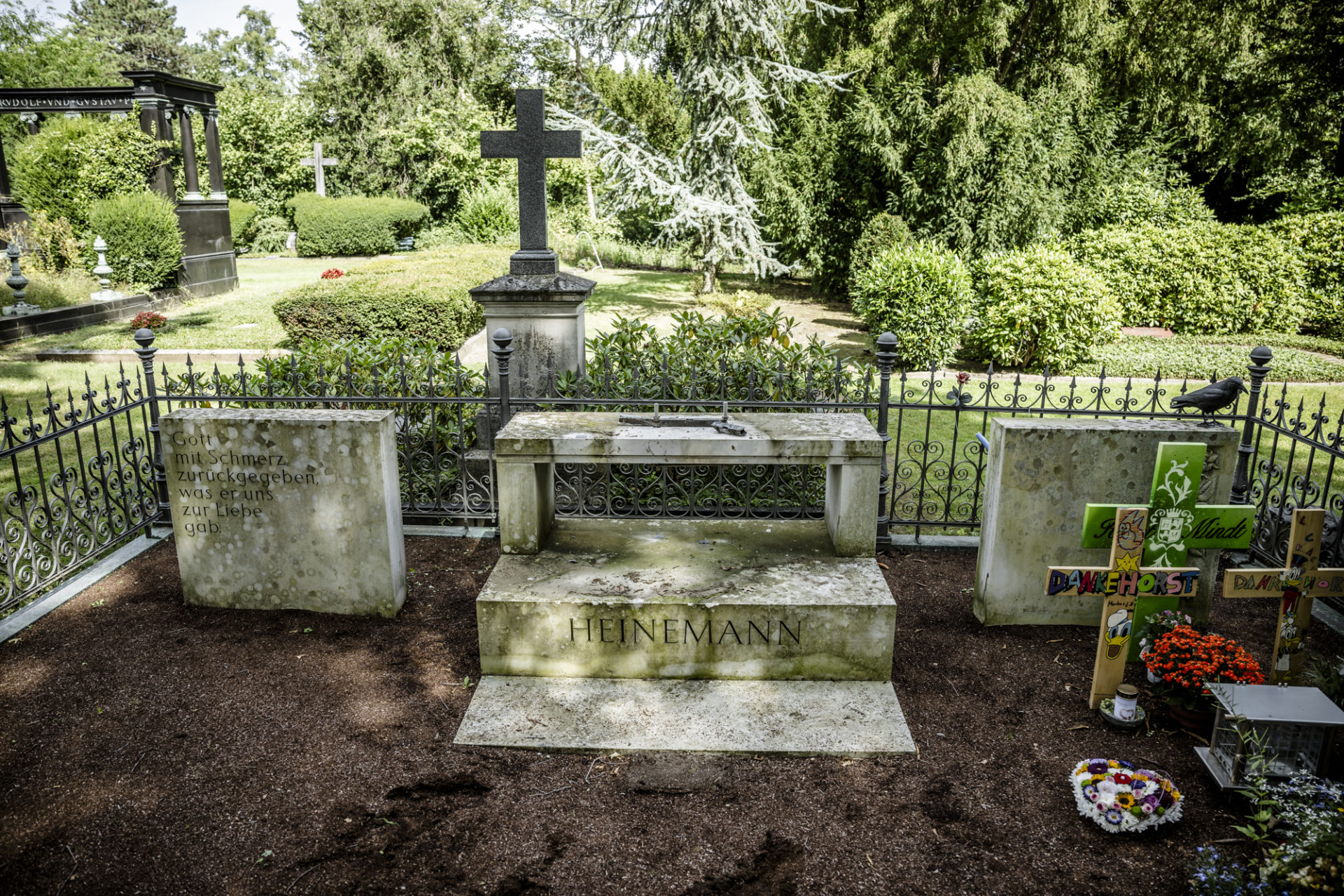 Grabräuber Nordfriedhof Düsseldorf