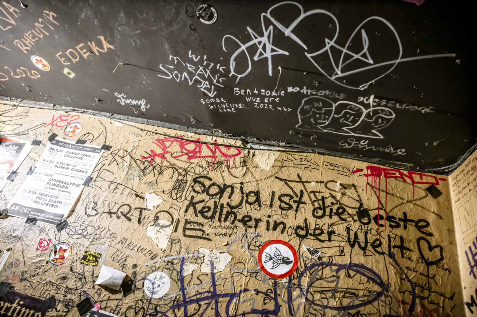 Das Engelchen an der Kurze Straße in der Altstadt Düsseldorf