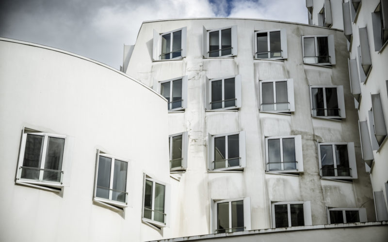 Gehry Bauten am Neuen Zollhof im Medienhafen Düsseldorf