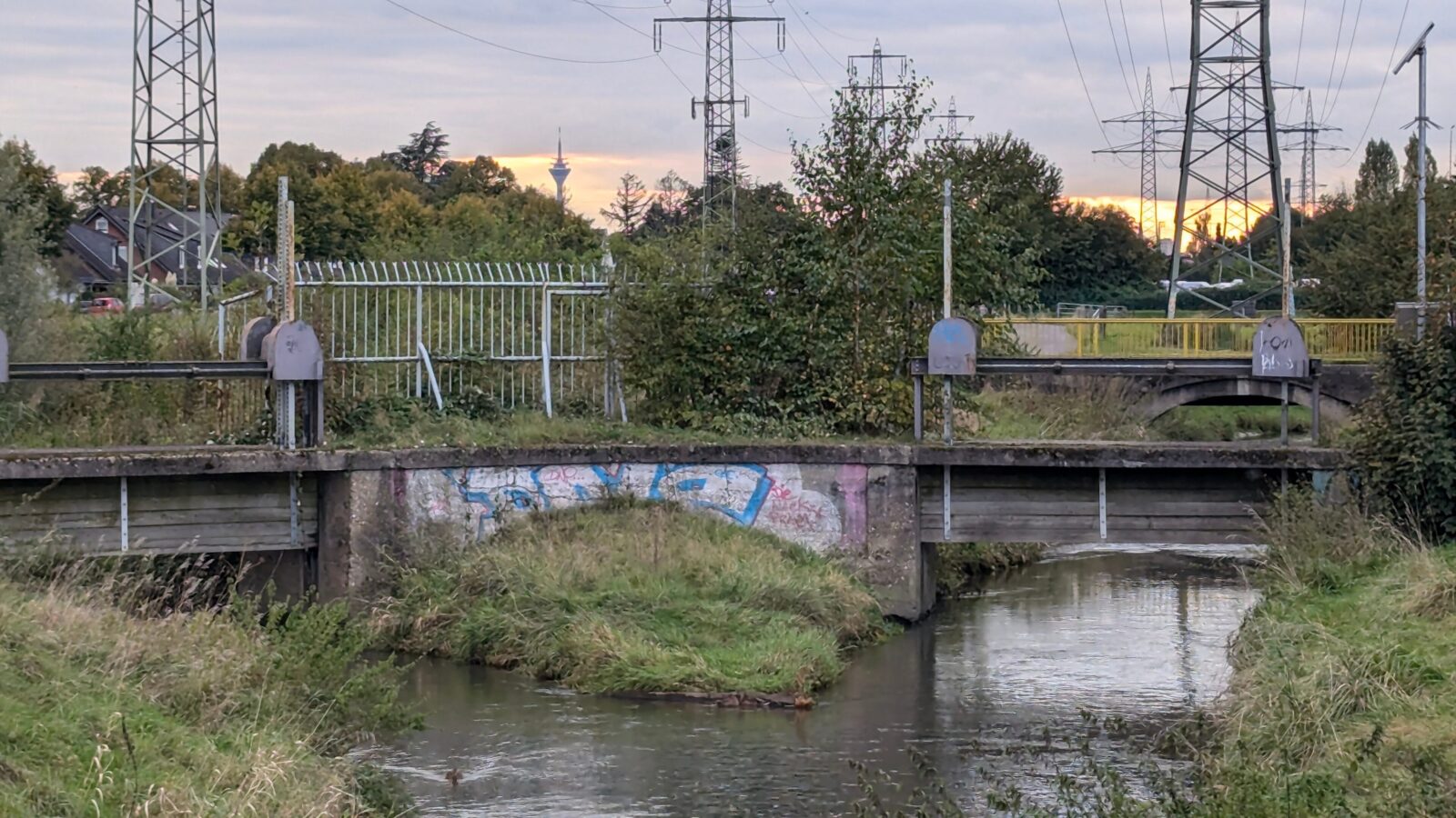 Gerresheim Spaltwerk (4) mit Rheinturm