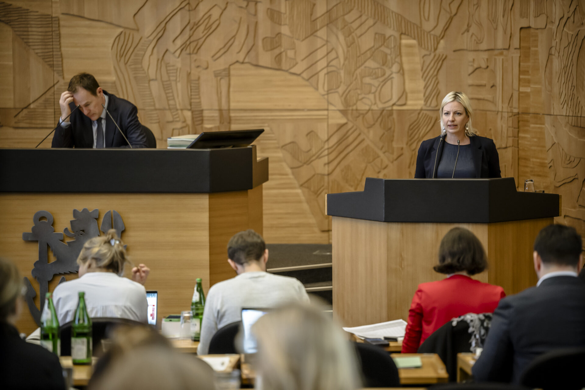 Düsseldorfs Oberbürgermeister Stephan Keller und Clara Gerlach, OB-Kandidatin der Grünen