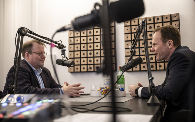 Olaf Wilhelmer und Düsseldorfs Oberbürgermeister Stephan Keller