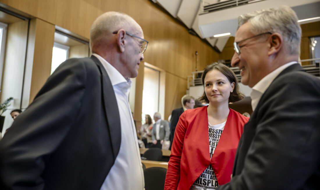 Rolf Tups, Sabrina Proschmann und Andreas Hartnigk im Stadtrat Düsseldorf