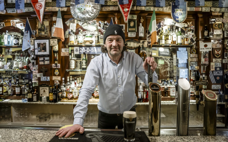 Mathias Jack im McLaughins in der Altstadt Düsseldorf